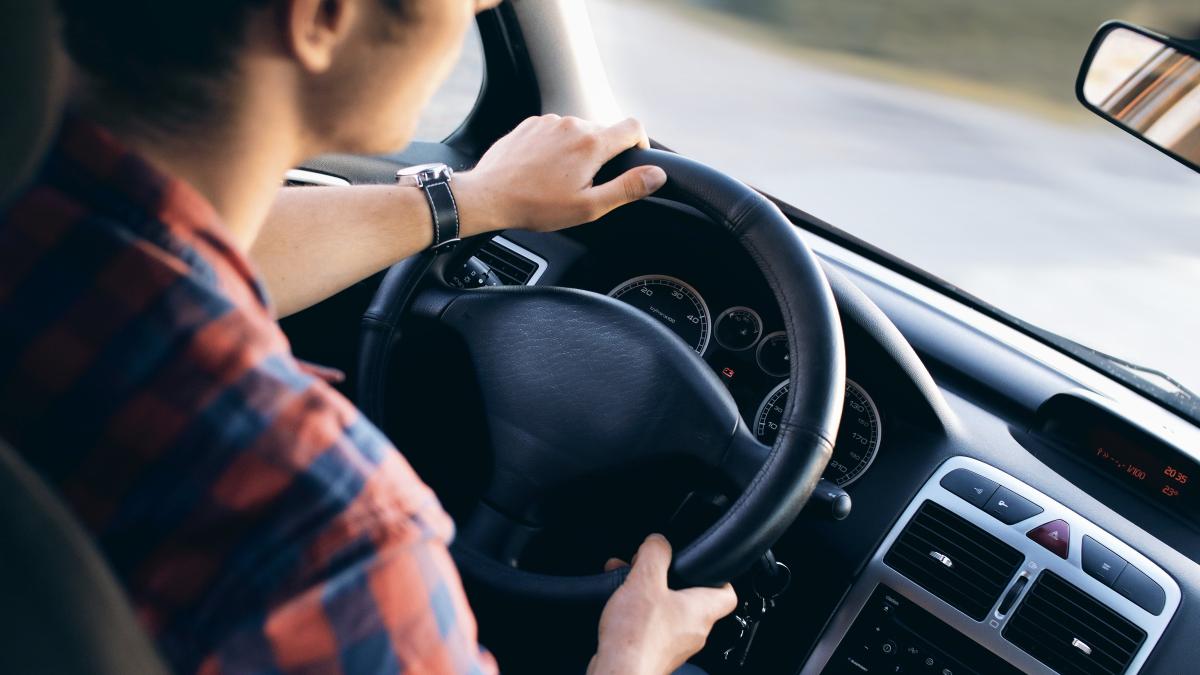 70% din accidentele rutiere sunt produse de această categorie de șoferi. Titi Aur: E din ce în ce mai rău cu cât ai experiență mai mult