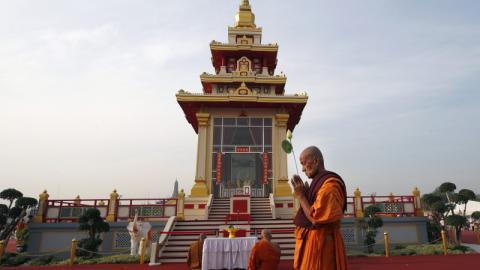 Diversitatea și evoluția religiilor: De la tradiționalism la religii noi inventate