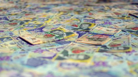 Bunăstarea pe datorie. Ce plătesc copiii noștri pentru prosperitatea de azi