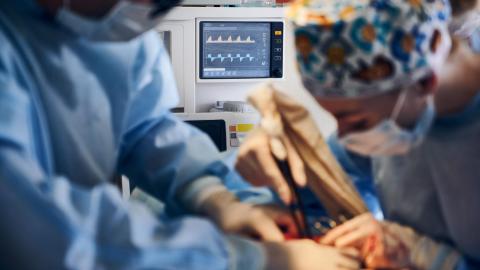 Cum se tratează astăzi afecțiunile cardiovasculare. Un medic vorbește despre intervențiile care pot fi făcute în România