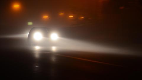 Farurile de ceață, când pot deveni periculoase pentru șoferi? Explicația lui Titi Aur