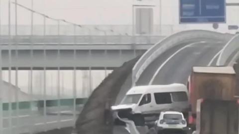 Accident pe A7, Focşani-Adjud, deşi autostrada s-a deschis de doar câteva ore. Titi Aur explică motivul