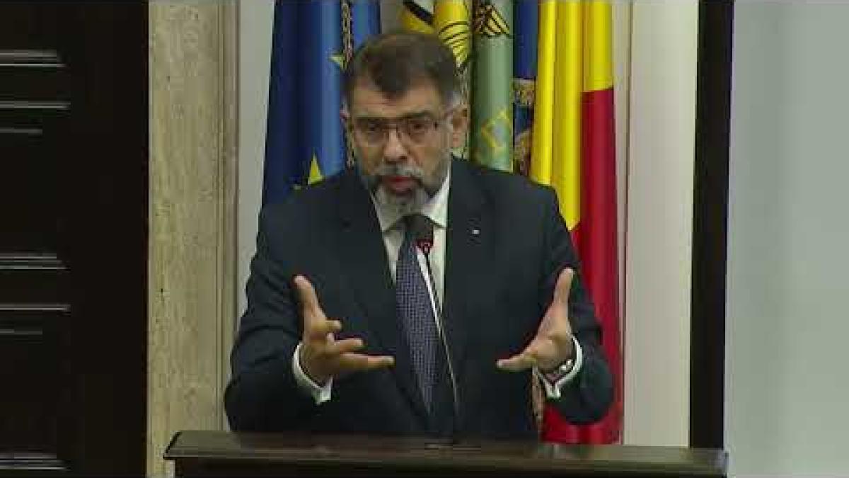 Cazanciuc dezvăluie povestea începută acum 7 ani în cantina universității, cu ministrul Cîmpeanu