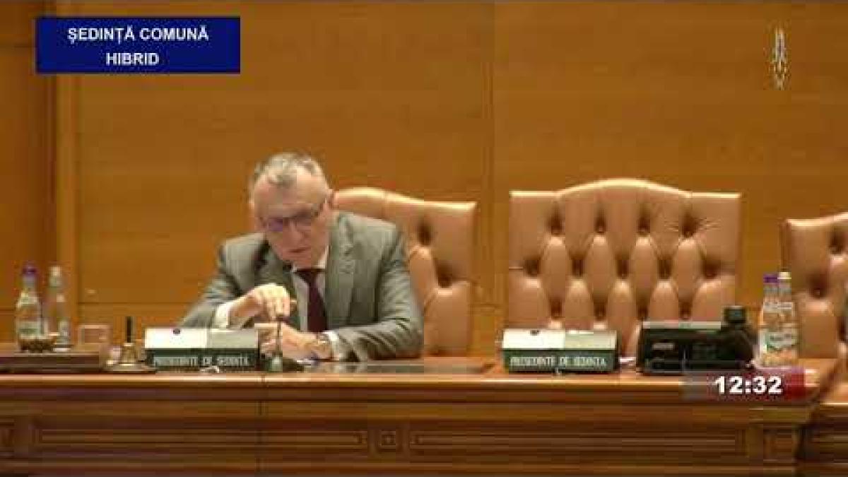 Ședința comună a Camerei Deputaților și Senatului după demisia lui Eduard Hellvig de la SRI