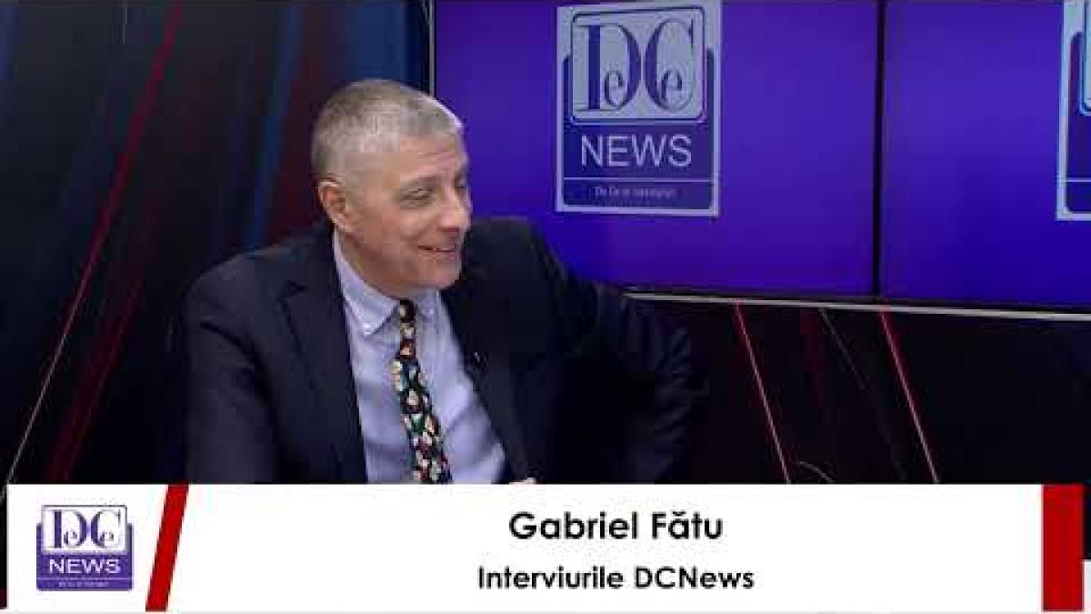 Gabriel Fătu, la DC News TV. Avea în sat școală cu doar 4 clase, dar a devenit actor cu diplomă