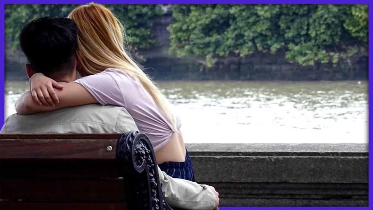 Sextil între Venus și Uranus. Aviz amatorilor: Aduceți puțină prospețime în relație