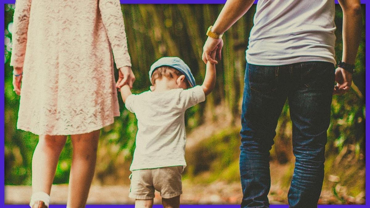 Greșeala pe care o fac unii părinți după divorț chiar în fața copiilor. Psiholog: Nu vor înțelege ce s-a întâmplat