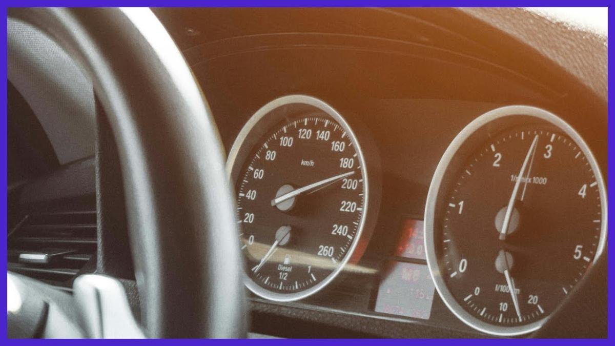 Manevrele agresive în trafic, la ordinea zilei. Propunerea expertului: Trebuie să avem și noi poliție în mașini civile ca în Germania!