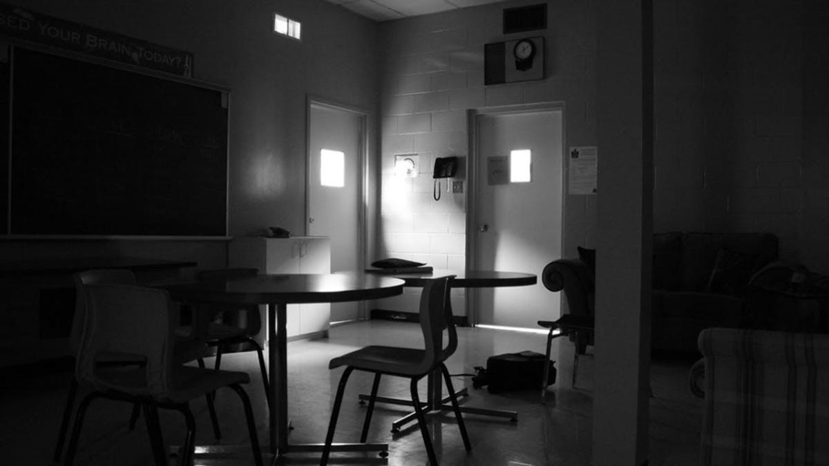 adevarul despre camera de detentie prevazuta de noile reguli scolare