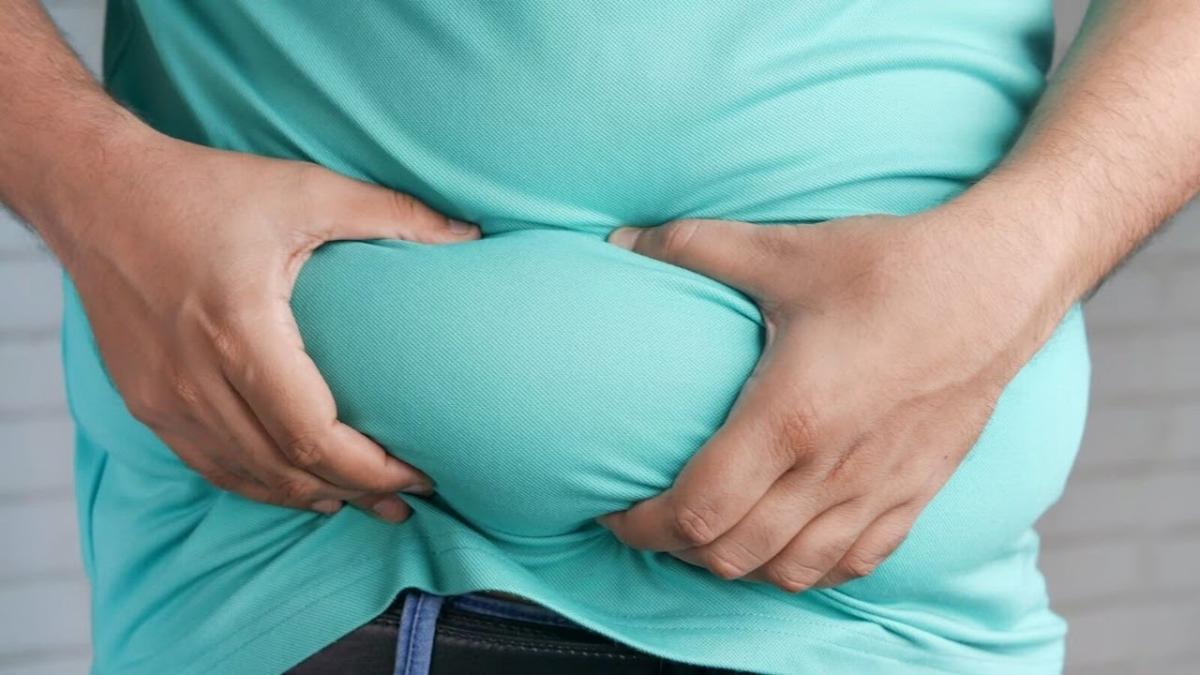 Obezitatea și infertilitatea la bărbați: cum afectează greutatea șansele de a deveni tată