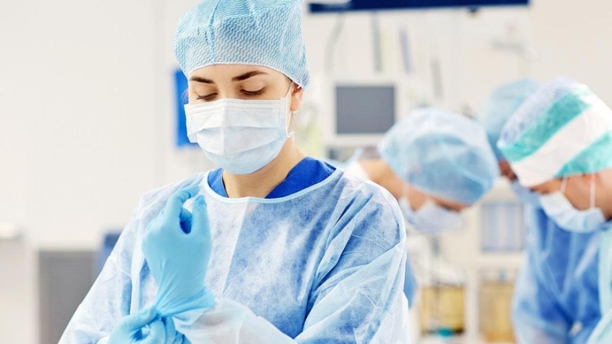 Ce îi determină pe medicii români să revină acasă? Banii nu sunt, cu siguranță, pe primul loc