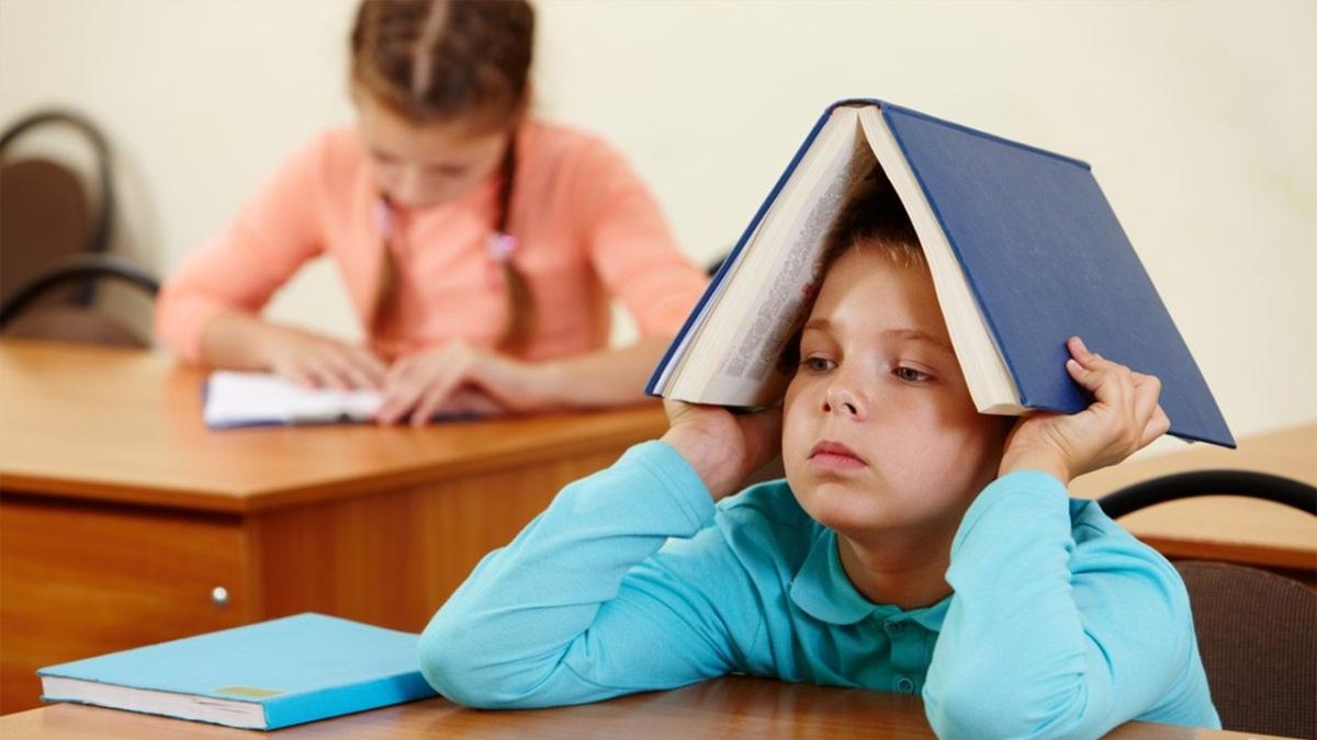 În România, 42% dintre elevi sunt analfabeți funcționali: cum influențează metodele de predare acest fenomen alarmant