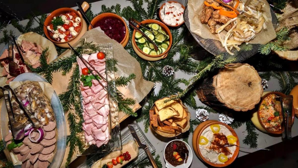 Vor avea românii carne de porc pe masa de Sărbători? Președintele SINDALIMENTA spune că oamenii s-ar putea mulțumi cu porții mai mici de Crăciun