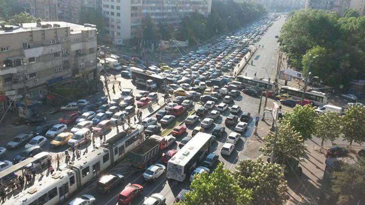 Titi Aur, despre absurdul situațiilor din traficul Capitalei: „Orice aș face e rău”