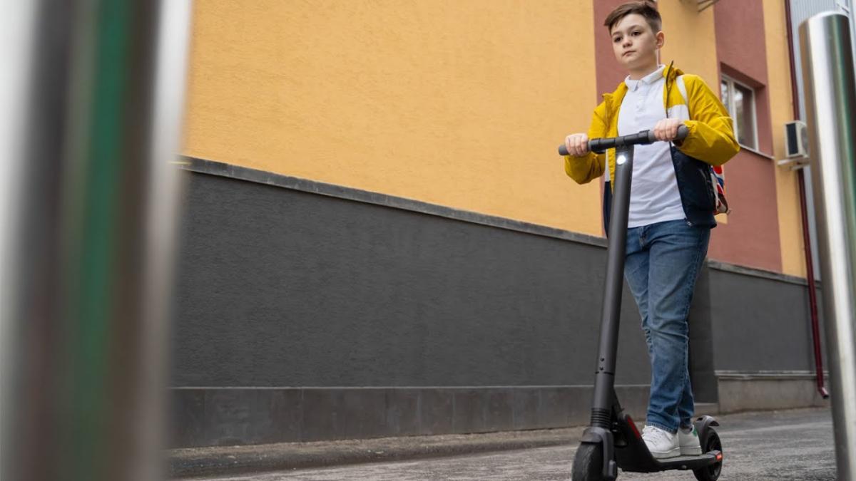 Copiii și educația rutieră. Titi Aur: Numărul trotinetelor crește, dar infrastructura nu