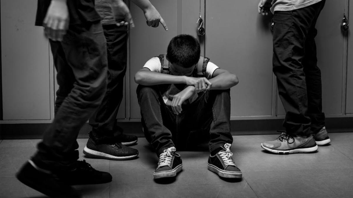 Fenomenul bullying-ului în școli. De la o simplă ceartă la un coșmar pentru copii – Lecțiile unui agent de poliție