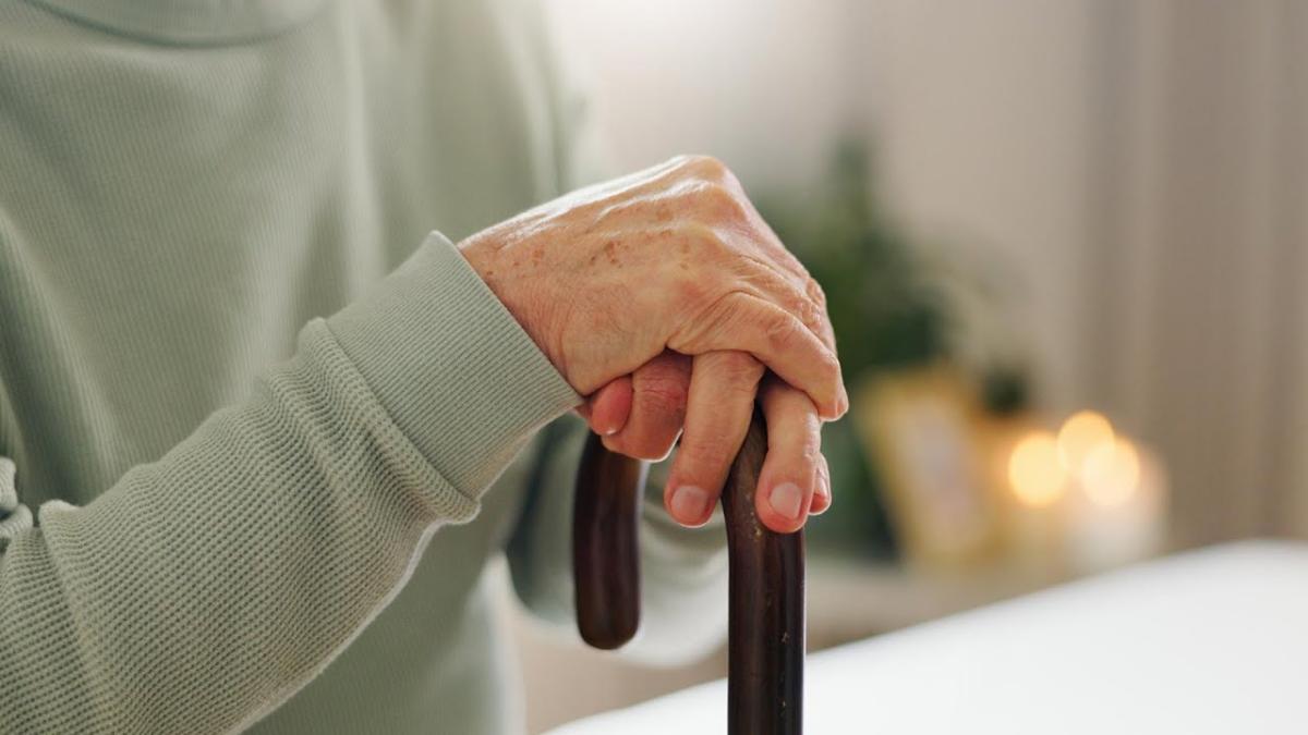 Cum se tratează astăzi boala Parkinson în România fără bisturiu. „Progresul este enorm”