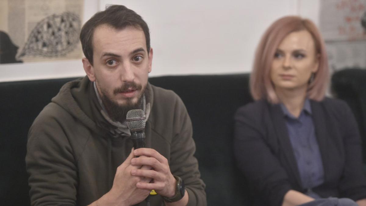 Radu Hossu a salvat doi oameni în Ucraina. A folosit o maşină de presă