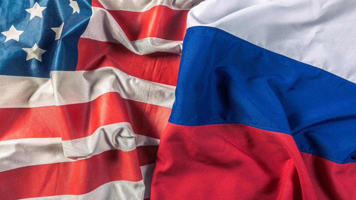 Vor de fapt SUA să strângă relațiile cu Rusia pentru a ține China la distanță? Cât de plauzibil este acest scenariu. Răspunsul dat de un diplomat american