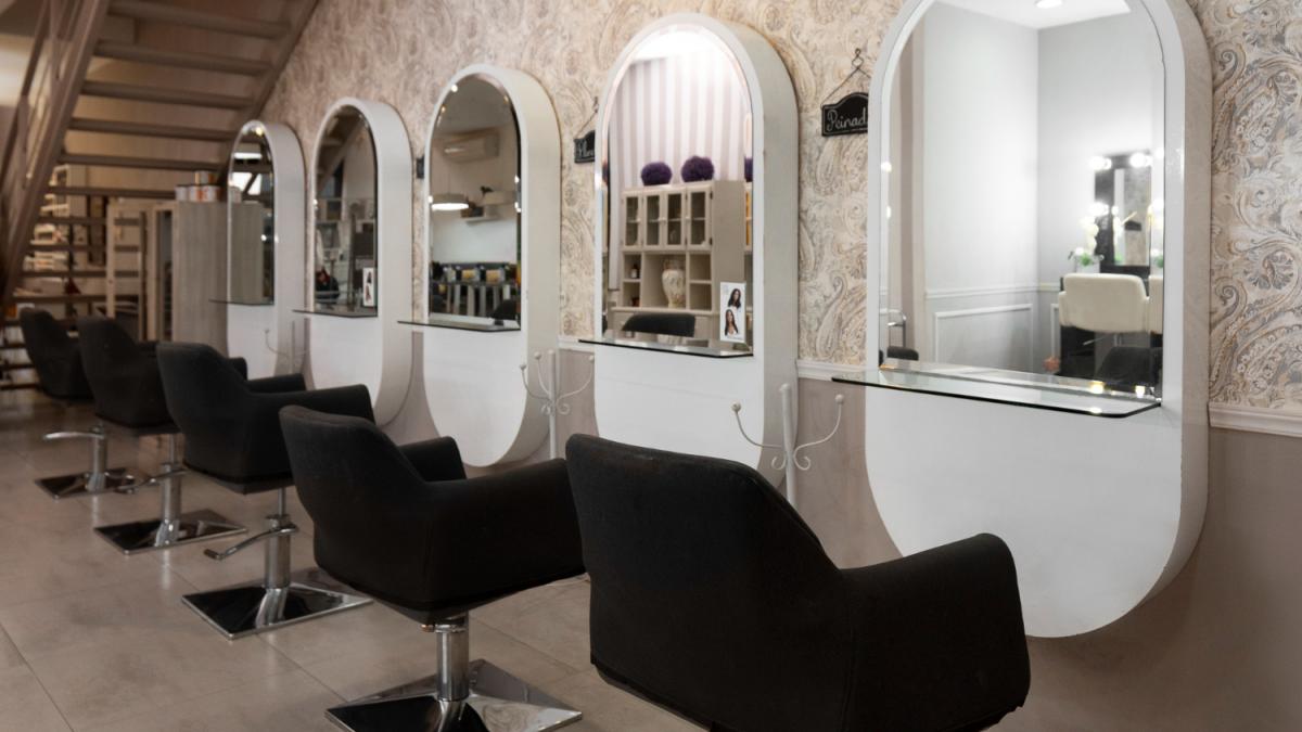Digitalizarea în industria beauty. Ce beneficii aduc platformele de programare acestor companii