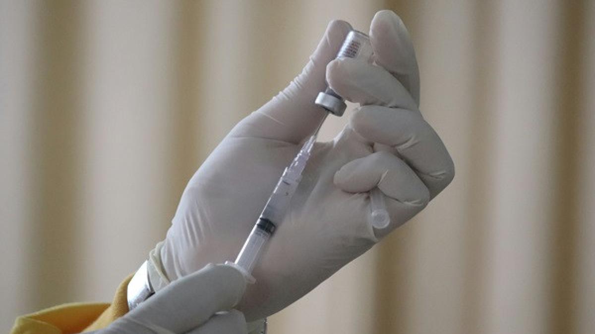 Vaccinurile antigripale sunt acum disponibile pentru 2025. Ce se oferă și pe care ar trebui să îl iau?