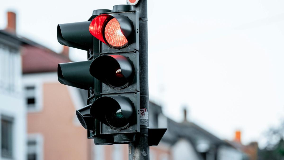 Cea mai ieftină soluţie a statului pentru a convinge şoferii să meargă legal în localitate