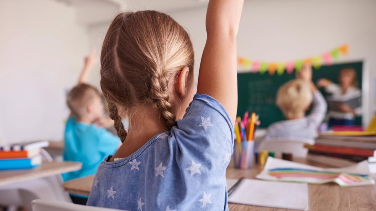 Temele pentru copiii din clasa pregătitoare: "Un cerc vicios care frustrează și îndepărtează micuții de bucuria învățării"