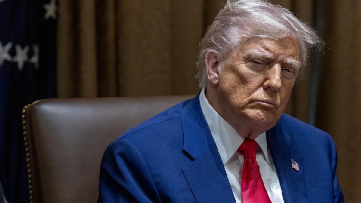 Încercarea lui Trump de a convinge giganţii tehnologici să renunţe la China şi să revină în SUA, "foarte complicată"