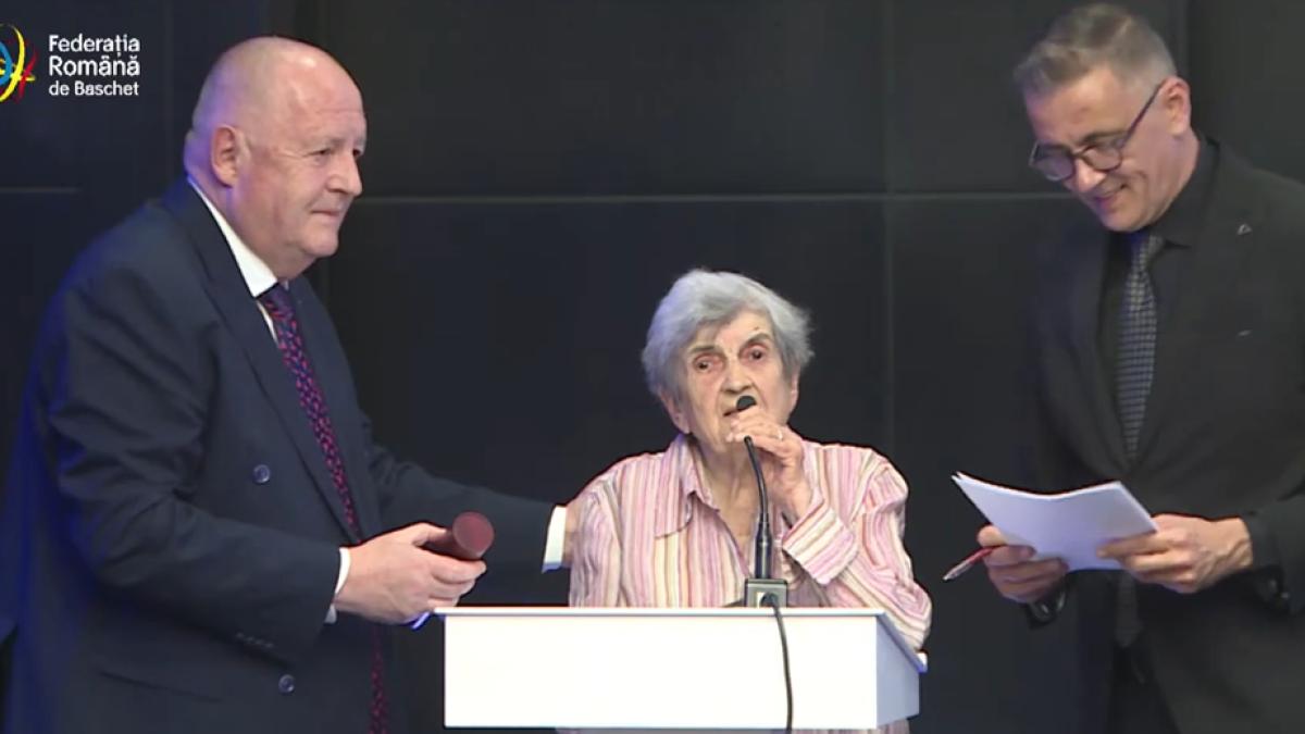 Cornelia Mircioiu, 89 de ani de excelență. Antrenoarea care a scris istorie în baschetul românesc, aplaudată la Gală