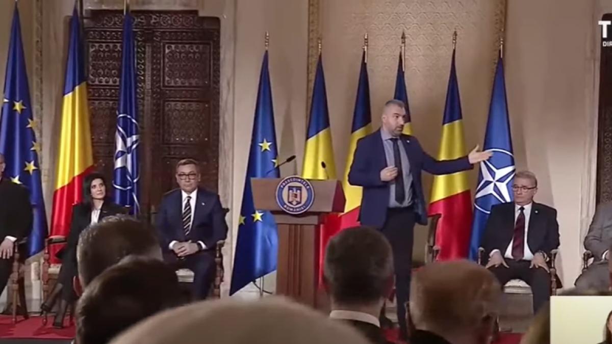 Scandal la dezbaterea candidaților. Nicușor Dan și Sebastian Popescu: "Există patru oameni care pot să ocupe această funcţie" / "Dacă nu-și cere scuze pentru ceea ce a spus eu plec"