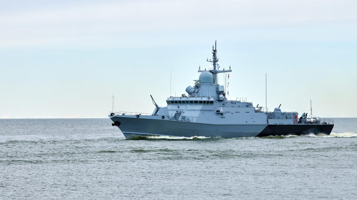 La Galați se fac cele mai puternice fregate din lume dar șantierul naval ar putea să nu mai poată prelua comenzi pentru MApN. Informații de la prima conferință DEFENSE ROMANIA SECURITY DIALOGUE