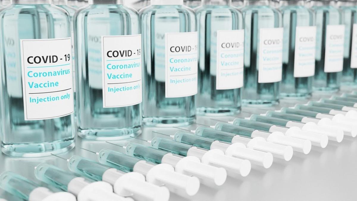 Mesaj despre vaccin pentru antivaccinişti. Pe cine afectează refuzul vaccinării