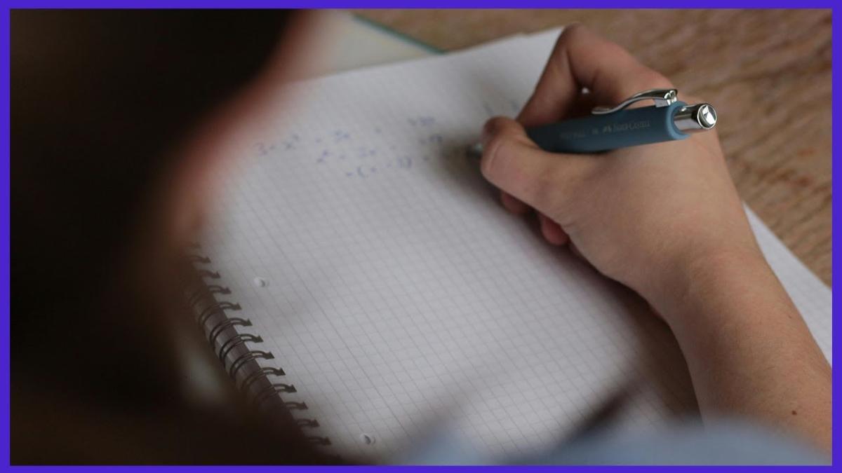 Ai intrat la ASE, dar ai vrea să devii profesor? Iată cursul pe care trebuie să îl urmezi