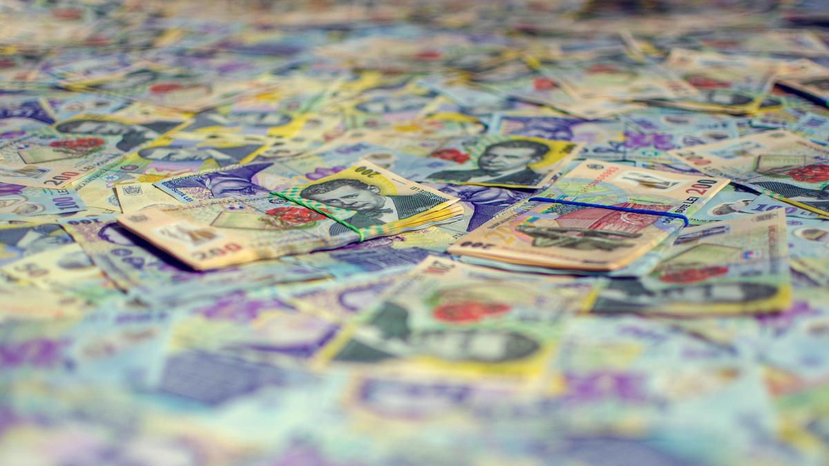 Cum pensiile magistraților au depășit salariile și ce schimbare a pus capăt acestui fenomen