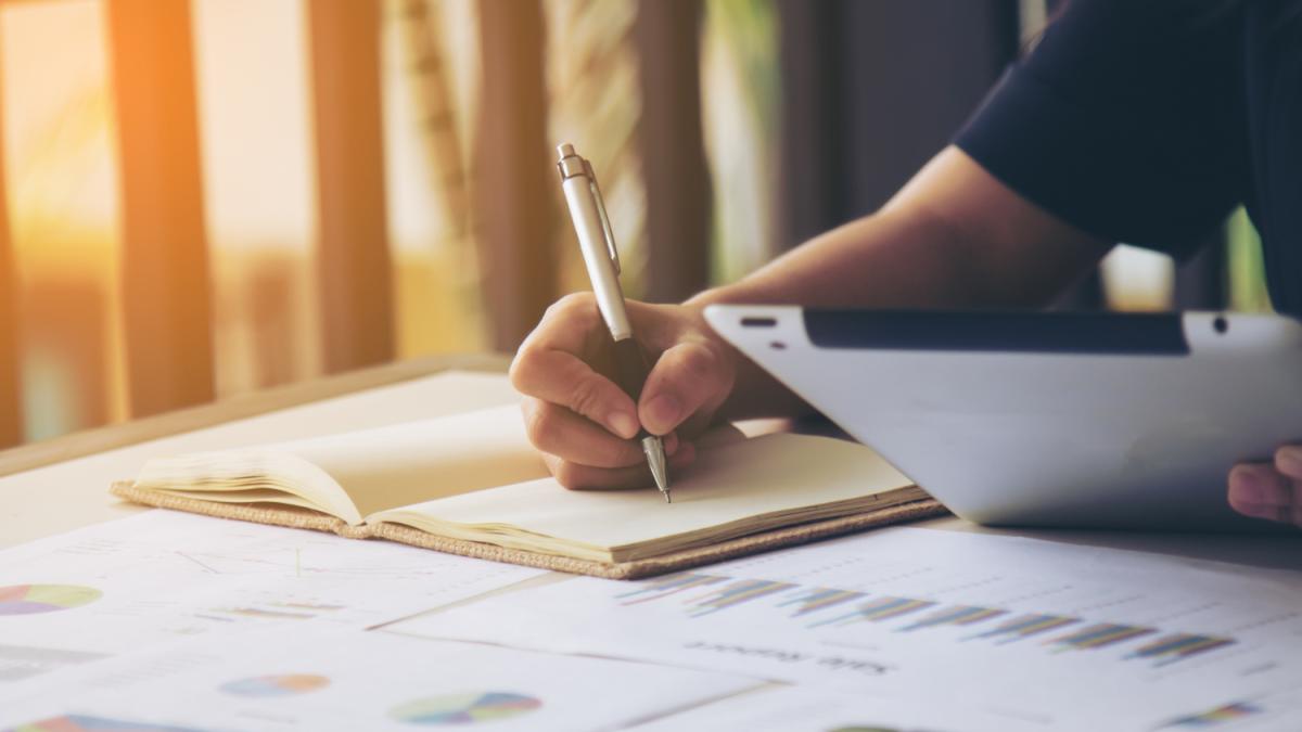 Marile provocări ale învățământului românesc. Interviu cu Liviu Papadima, la DC Edu, pe DCNews