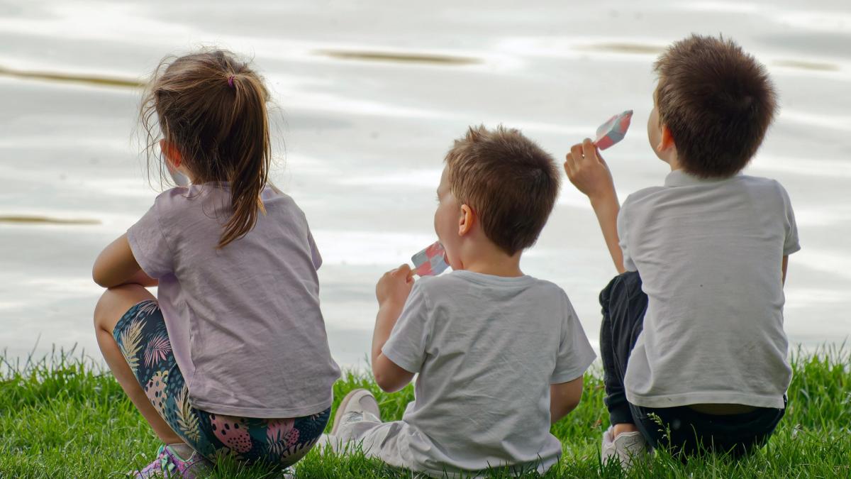 Motivul pentru care adulţii români nu se tem de bolile pe care le riscă copiii lor nevaccinaţi 