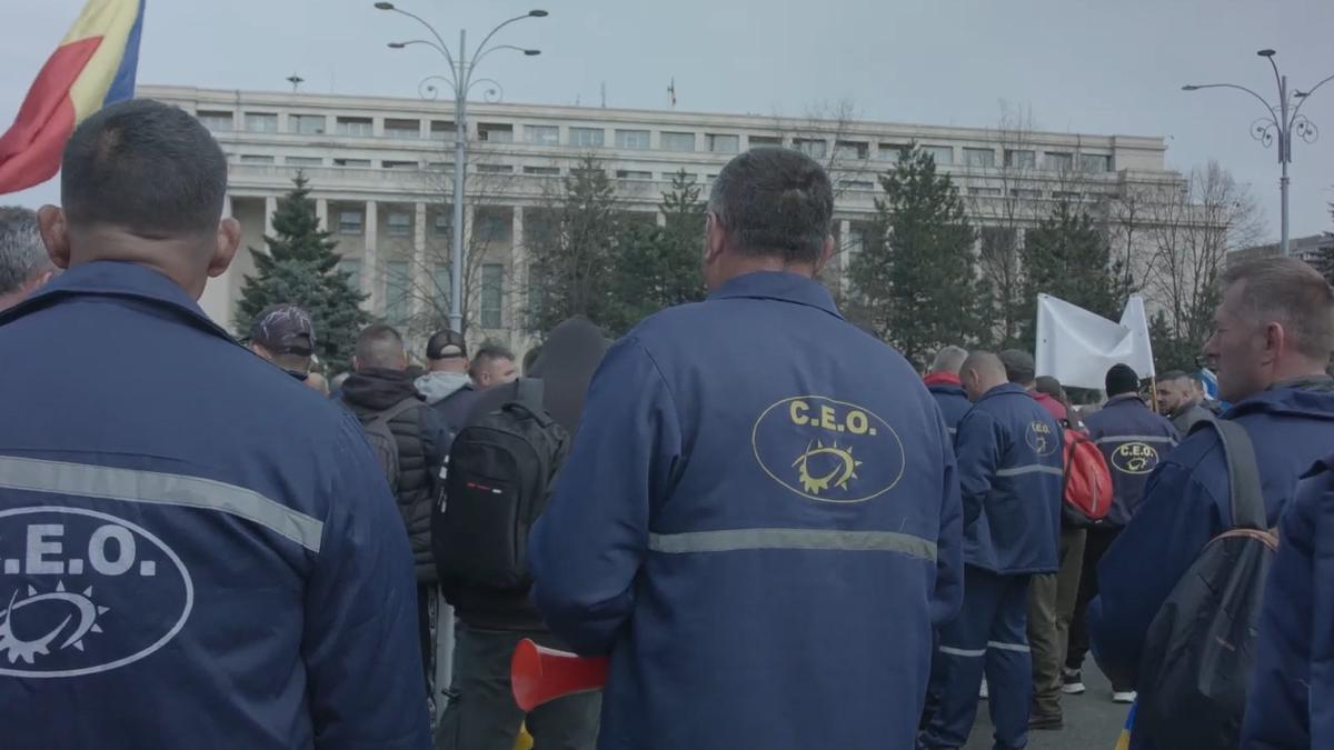 Ce alternative au minerii care vor rămâne fără serviciu de la 1 aprilie? Reportaj la protestul din fața Guvernului