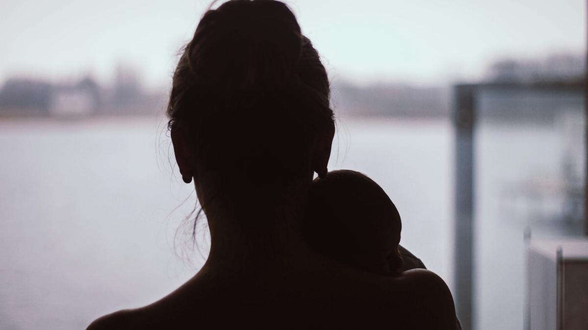 depresia postpartum psiholog cauza centrala este oboseala cronica in care mama nu are sprijin